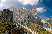 Trekking nel Parco Naturale Puez-Odle. Dall'Alpe Col Raiser (2100 m) alla Val di Funes. 